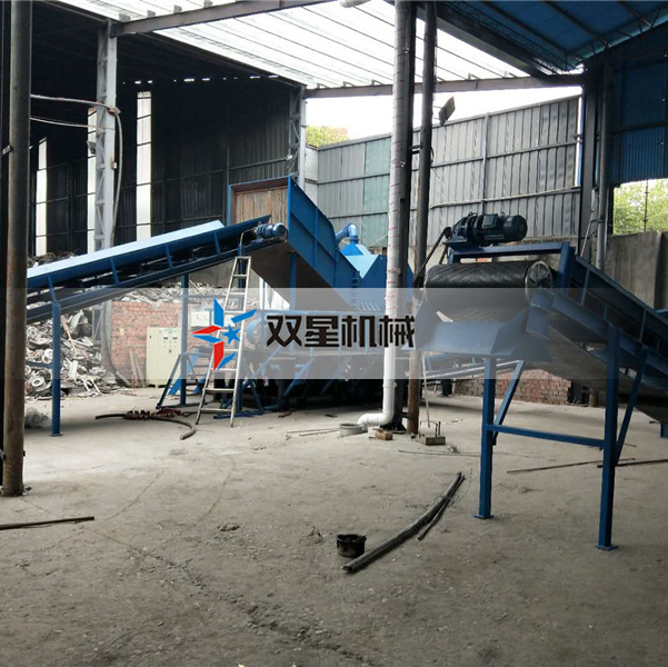 金屬破碎機(jī)生產(chǎn)線現(xiàn)場