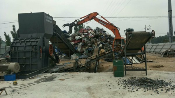 不愁銷路的鋼鐵廠如何配置金屬破碎機更省錢？