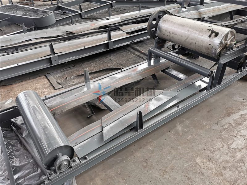 <a href='http://www.yuguangyingye.cn/psxl/3.html' target='_blank'><span>鋁合金破碎機</span></a>廠家設(shè)備制造現(xiàn)場實拍