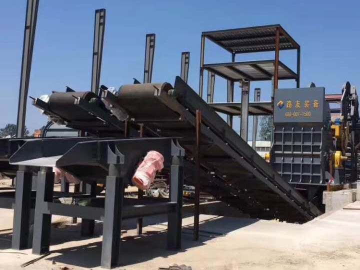 如何避免<a href='http://www.yuguangyingye.cn/psxl/4.html' target='_blank'><span>廢鋼破碎機(jī)</span></a>廢料造成的傷害