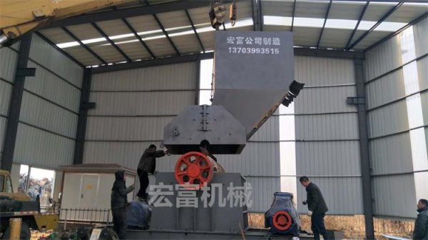 廢舊彩鋼瓦不好破碎？可能是你金屬破碎機(jī)型號(hào)沒有選對(duì)