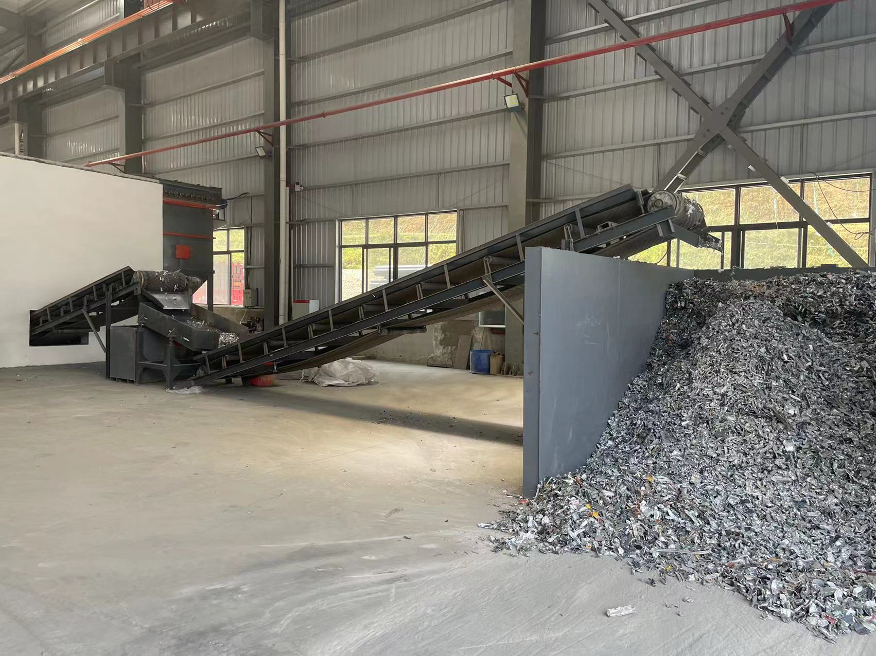 廢鋁破碎生產(chǎn)線(xiàn)的配置應(yīng)該考慮的因素有哪些