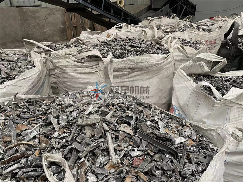 金屬?gòu)U鋼破碎機(jī)設(shè)備加工鑄鋼件怎么配置